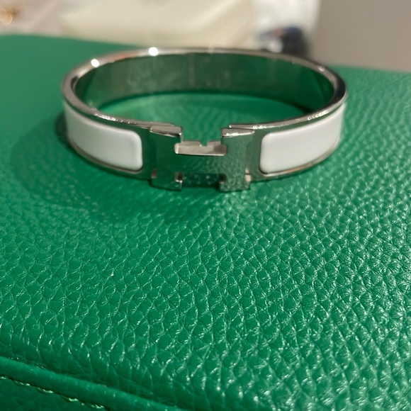 Hermes Clic H Bracelet - Picture 2 of 7